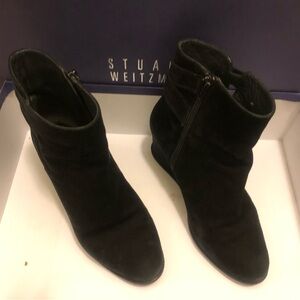 Stuart Weitzman ankle boots, sued, black, size 6M